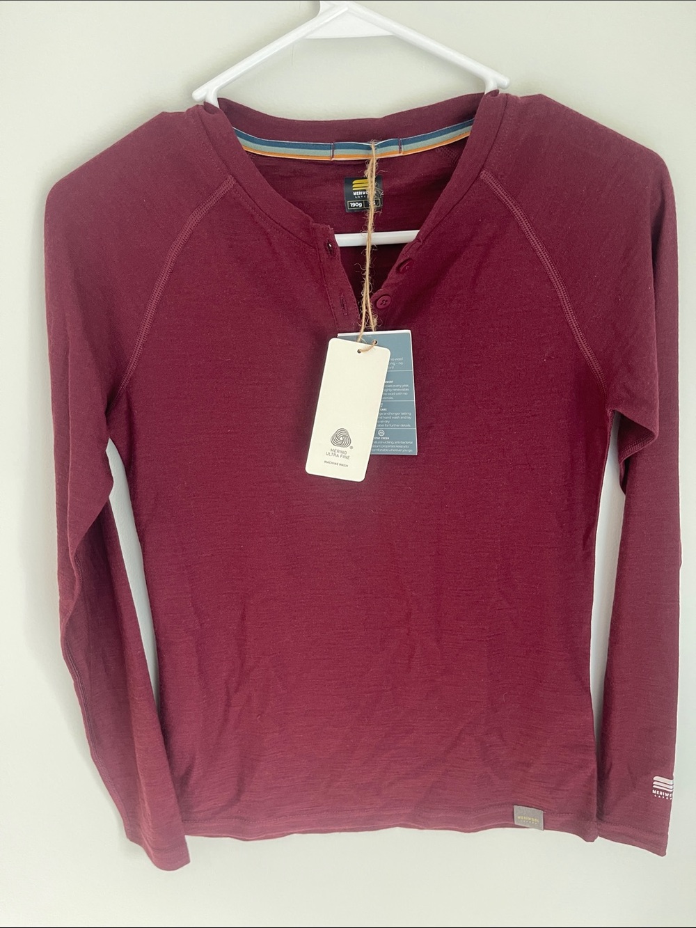 NWT Meriwool Burgundy Long Sleeve Henley 190g base layer XS